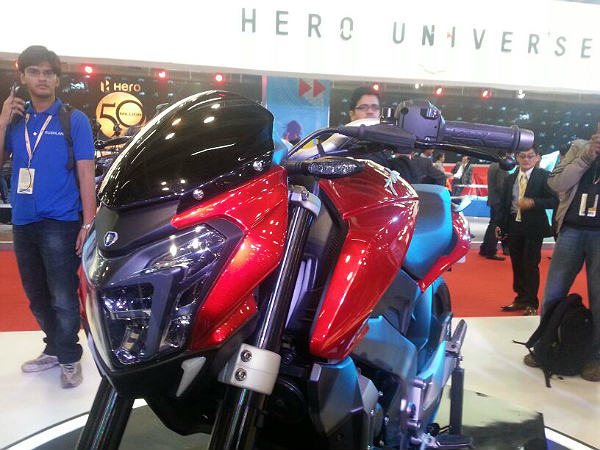 പൾസർ സിഎസ്400