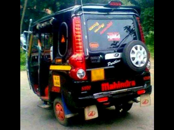 ആനന്ദ് മഹീന്ദ്ര അപ്പൊത്തന്നെ ഒരവാർഡെടുത്ത് കയ്യിൽ കൊടുത്തു!