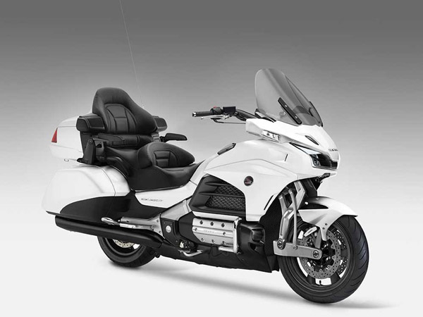 കരുത്ത് കാട്ടാന് ഹോണ്ട; സിബിആര് 1000RR, ഗോള്ഡ്വിംഗ് മോഡലുകള് അടുത്തവര്ഷം ഇന്ത്യയില്