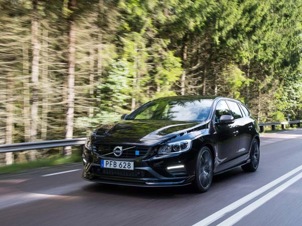 മറയ്ക്ക് പുറത്ത് അവതരിച്ച 2018 വോള്വോ S60, V60 പോള്സ്റ്റാര് ഫെയ്സ്ലിഫ്റ്റുകള്