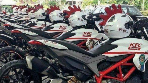 കെഎഫ്സി ഹോം ഡെലിവറി നടത്തുന്നത് ഡ്യൂക്കാട്ടി ബൈക്കുകളില്!