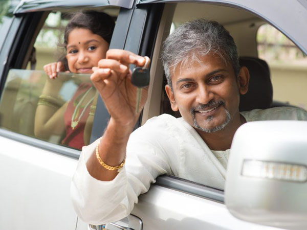 മാനുവല് കാറില് ബ്രേക്ക് ചെയ്യുമ്പോള്; ശരിയായ രീതി ഏത്?