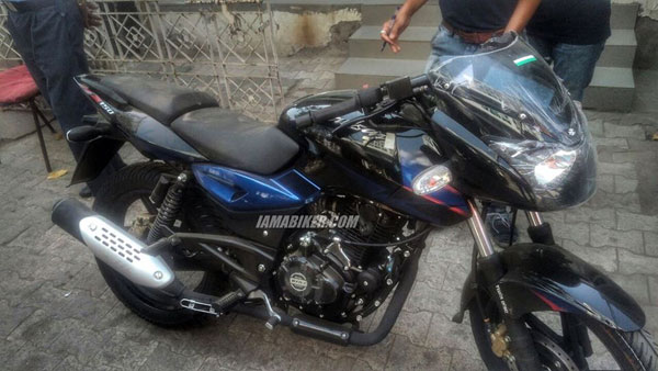 മാറ്റങ്ങളോടെ പുതിയ ബജാജ് പള്സര് 150 വരുന്നു; ബൈക്കിന്റെ ചിത്രം പുറത്ത്