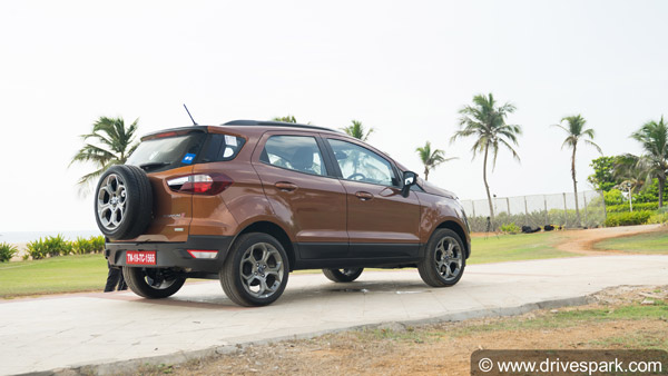 15 ലക്ഷത്തിന്റെ സണ്റൂഫ് കാറുകള്