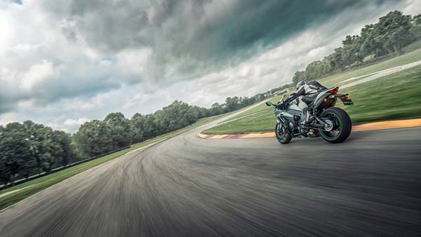 2018 കവാസാക്കി നിഞ്ച ZX-10R ബുക്കിംഗ് തുടങ്ങി