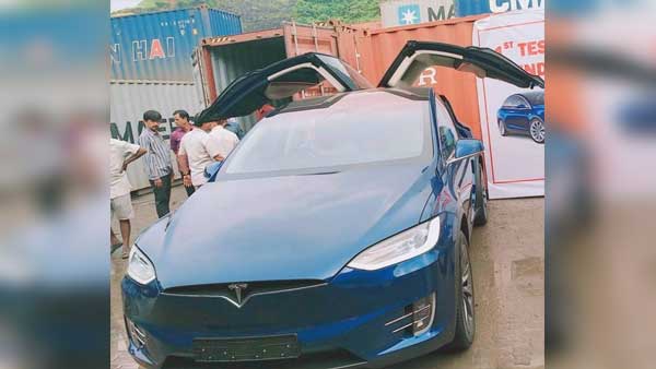 കൂടുതല് ടെസ്ല കാറുകള് ഇന്ത്യയിലേക്ക്; മോഡല് എക്സ് 100D മുംബൈയില്