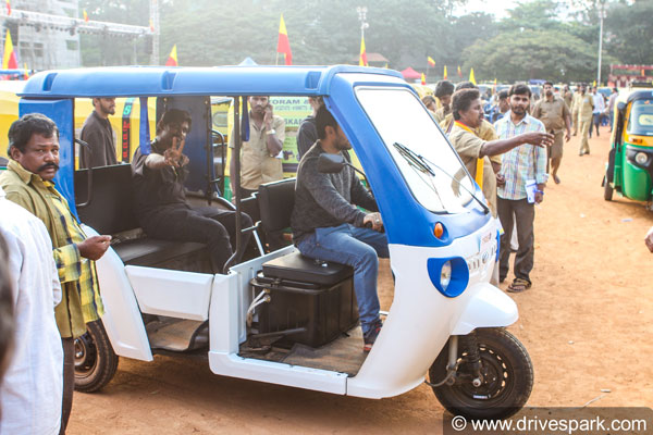 ഓട്ടോറിക്ഷകളില് സുരക്ഷ കര്ശനമാക്കുന്നു