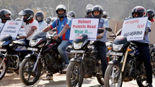 ഇരുചക്ര വാഹനാപകടങ്ങളിൽ 73% പേരും കൊല്ലപ്പെടുന്നത് ഹെൽമറ്റിടാത്തതിനെത്തുടർന്ന്, വിവരങ്ങൾ ഇങ്ങനെ