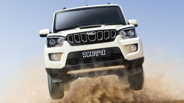 ബൊലേറോ മുതൽ XUV500 വരെ, ഓഫറുകളുടെ പെരുമഴയൊരുക്കി മഹീന്ദ്ര