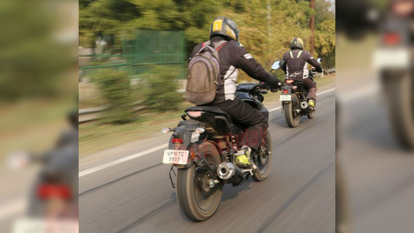 ക്യാമറയ്ക്ക് മുന്നില്പ്പെട്ട് പുതിയ യമഹ MT-15
