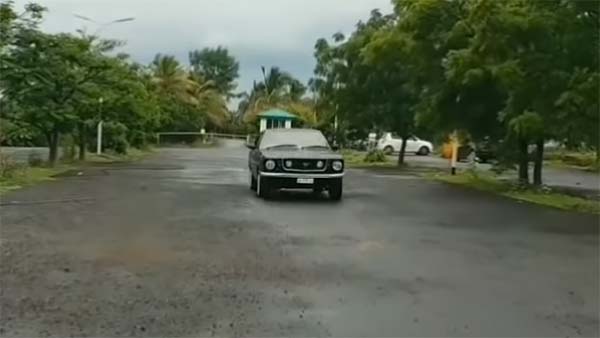 ഫോര്ഡ് മസ്താംഗായി മാറിയ കോണ്ടസ — വീഡിയോ