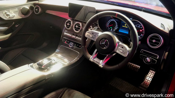 സ്റ്റൈലിഷ് ഭാവത്തില് പുതിയ മെര്സിഡീസ്-AMG C43 കൂപ്പെ, വില 75 ലക്ഷം രൂപ