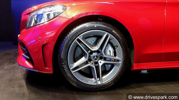 സ്റ്റൈലിഷ് ഭാവത്തില് പുതിയ മെര്സിഡീസ്-AMG C43 കൂപ്പെ, വില 75 ലക്ഷം രൂപ
