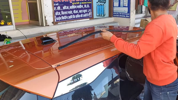 റേഞ്ച് റോവര് ഇവോഖിന്റെ ചന്തത്തില് ടാറ്റ ഹാരിയര് — വീഡിയോ