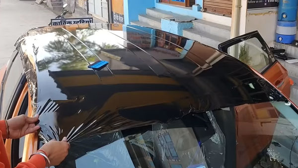 റേഞ്ച് റോവര് ഇവോഖിന്റെ ചന്തത്തില് ടാറ്റ ഹാരിയര് — വീഡിയോ