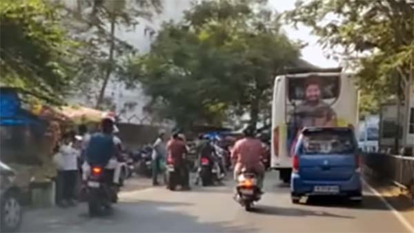 മോഡിഫിക്കേഷനെ അനുകൂലിച്ച് ന്യൂജെന് പ്രതിഷേധം, പിന്നാലെയെത്തി പൊലീസ്