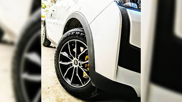 16 ഇഞ്ച് അലോയ് വീലുകളുടെ അഴകില് മഹീന്ദ്ര XUV300