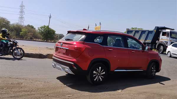മഹീന്ദ്ര XUV500 -യെക്കാളും നീളത്തില് പുതിയ എംജി ഹെക്ടര് — വീഡിയോ