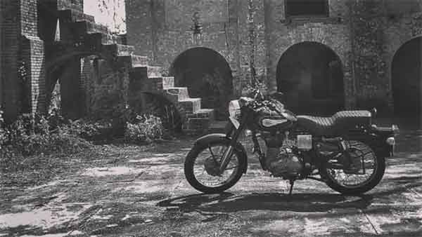 എബിഎസ് സുരക്ഷയില് ബുള്ളറ്റ് 350, 350 ES ബൈക്കുകള്