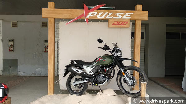 പുതിയ ഹീറോ എക്സ്പള്സ് 200 — വില 94,000 രൂപ മുതല്