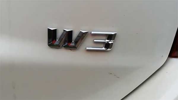 വില കുറച്ച് മഹീന്ദ്ര മഹീന്ദ്ര XUV500, ലക്ഷ്യം ടാറ്റ ഹാരിയറിന്റെ വില്പ്പനയോ?