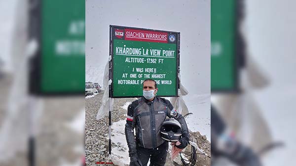 ഇതാ കര്ദുങ് ലാ പാസിലെത്തിയ ആദ്യ റോയല് എന്ഫീല്ഡ് ഇന്റര്സെപ്റ്റര്