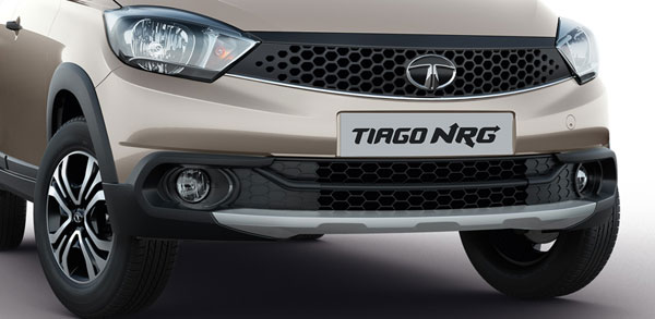 ക്യാമറയില് പതിഞ്ഞ് ടാറ്റ ടിയാഗൊ, ടിയാഗൊ NRG ഫെയ്സ്ലിഫ്റ്റ് പതിപ്പുകള്
