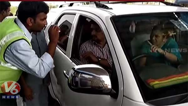 ടോൾ കൊടുക്കില്ലെന്ന് വാശി പിടിച്ച് മന്ത്രിയുടെ ഭാര്യ, കടത്തി വിടില്ലെന്ന് ജീവനക്കാരും — വീഡിയോ