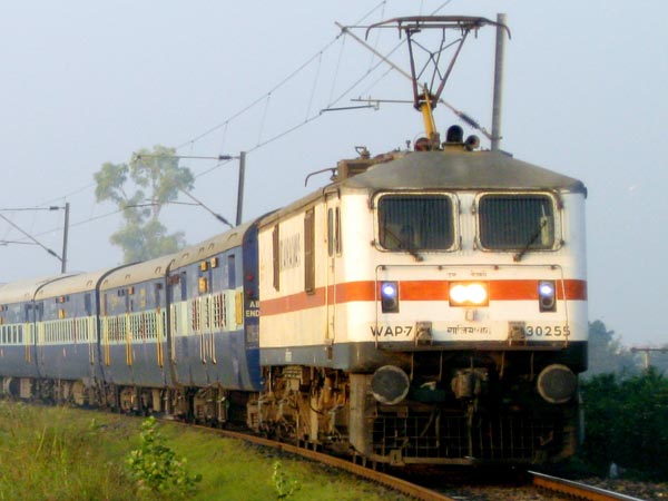 രാജ്യത്തെ ഏറ്റവും കരുത്തുറ്റ ഡീസല് ലോക്കോമോട്ടീവുമായി ഇന്ത്യന് റെയില്വേ