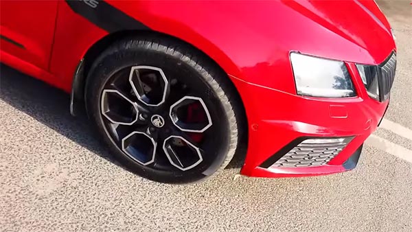 16 ലക്ഷം രൂപയ്ക്ക് പണിതിറങ്ങിയ സ്കോഡ ഒക്ടാവിയ vRS, കരുത്ത് 425 bhp!