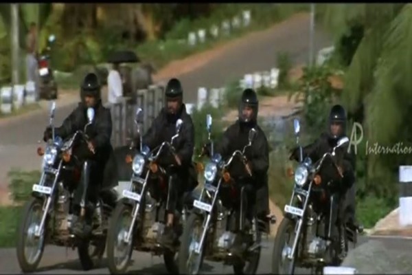 മറവിയുെട മാറാല പിടിച്ച 10 യമഹ മോട്ടോര്സൈക്കിളുകള്