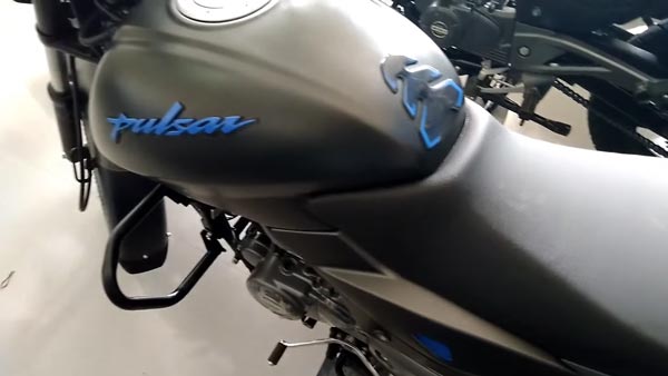 ബജാജ് പള്സര് 125 സോഫ്റ്റ് ലോഞ്ച്: വീഡിയോ