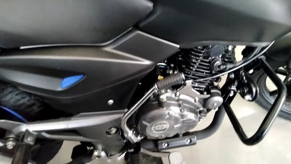 ബജാജ് പള്സര് 125 സോഫ്റ്റ് ലോഞ്ച്: വീഡിയോ
