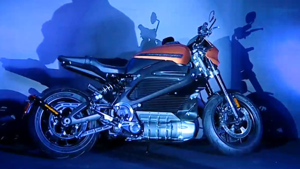 സ്ട്രീറ്റ് 750 -ന്റെ ലിമിറ്റഡ് എഡിഷന് പതിപ്പിനെ വിപണിയില് എത്തിച്ച് ഹാര്ലി