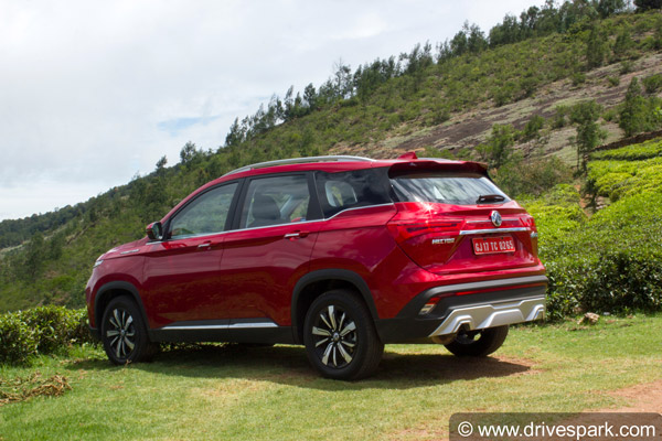 വില്പ്പനയില് ടാറ്റ ഹാരിയറിനേയും മഹീന്ദ്ര XUV500 -നേയും പിന്തള്ളി എംജി ഹെക്ടര്