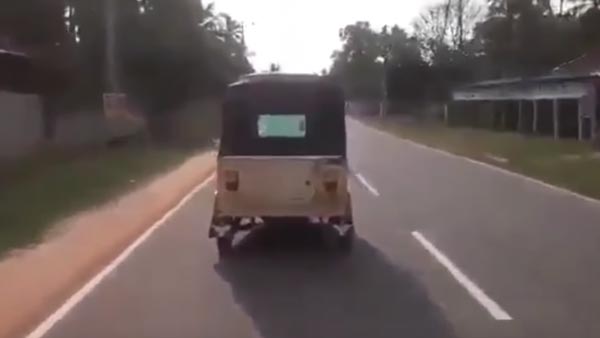 ഓട്ടോറിക്ഷയില് യുവാക്കളുടെ സാഹസിക പ്രകടനം; വീഡിയോ വൈറല്