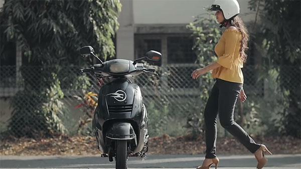 തനിയെ ബാലൻസ് ചെയ്യുന്ന ഇലക്ട്രിക്ക് സ്കൂട്ടറുമായി സ്റ്റാർട്ട്-അപ്പ് കമ്പനി