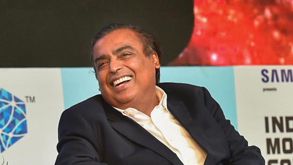 അംബാനിയുടെ ഡ്രൈവറുടെ ശമ്പളം എത്രയെന്ന് ഊഹിക്കാമോ?
