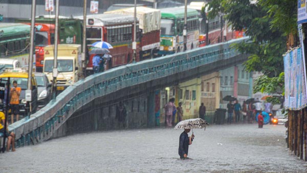 വെള്ളപ്പൊക്കത്തില് നിന്ന് രക്ഷ നേടാന് ഫ്ളൈഓവര് ശരണം