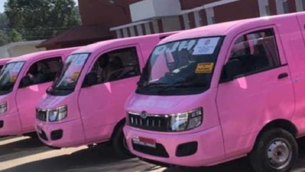 സ്ത്രീകള്ക്ക് സുരക്ഷിത യാത്ര ഒരുക്കി ജമ്മു-കശ്മീരിലെ രജൗരി ജില്ലാ ഭരണകൂടം