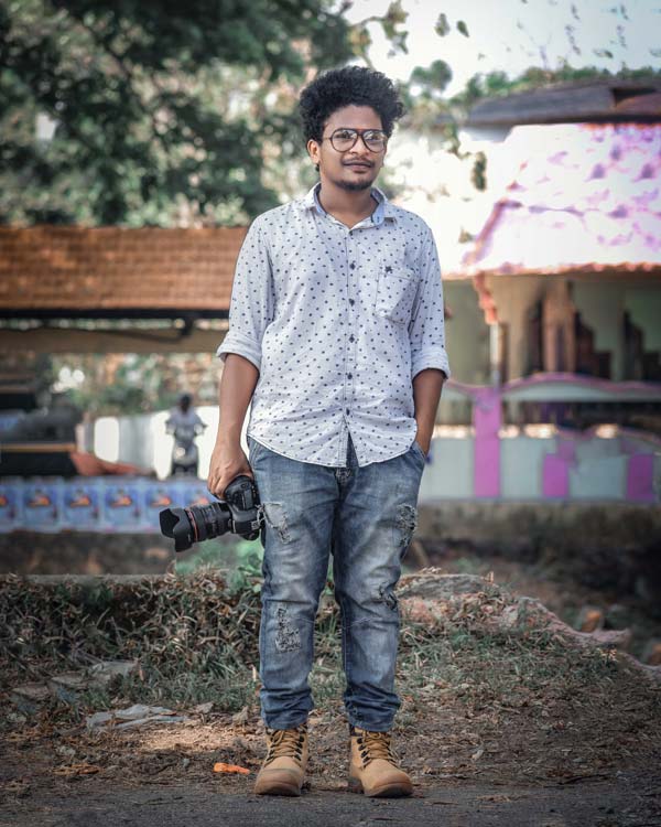 19 -കാരൻ പകർത്തിയ റോഡ് സുരക്ഷാ ബോധവത്കരണ ചിത്രങ്ങൾ വൈറലാകുന്നു