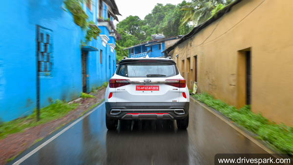 രാജ്യത്തെ മികച്ച അഞ്ച് വാഹന നിർമ്മാതാക്കളുടെ പട്ടികയിൽ കിയ മോട്ടോർസും