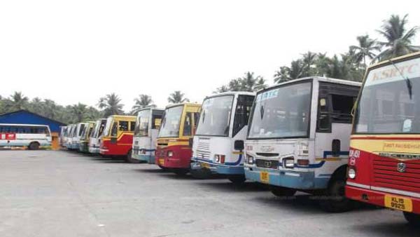 വളയിട്ട കൈകളില് വളയം ഭദ്രം; കെഎസ്ആര്ടിസി വനിതാ ഡൈവറിന് സോഷ്യല് മീഡിയയില് കൈയടി