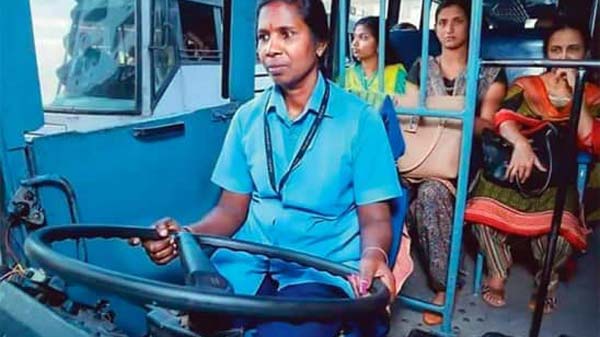 വളയിട്ട കൈകളില് വളയം ഭദ്രം; കെഎസ്ആര്ടിസി വനിതാ ഡൈവറിന് സോഷ്യല് മീഡിയയില് കൈയടി