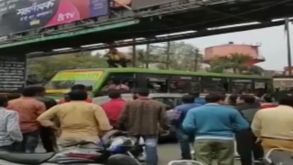 അലക്ഷ്യമായ ഡ്രൈവിംഗ്; ബസ് ഡ്രൈവർമാർക്ക് വ്യത്യസ്തമായ ശിക്ഷ നടപ്പാക്കി ജനങ്ങൾ