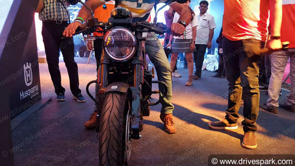 വിറ്റ്പിലൻ 250, സ്വാർട്ട്പിലൻ 250 മോഡലുകൾ ഇന്ത്യ ബൈക്ക് വീക്കിൽ അവതരിപ്പിച്ച് ഹസ്ഖ്വര്ണ