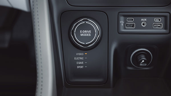 ജീപ്പ് ഗ്രാൻഡ് കമാണ്ടർ PHEV ചൈനയിൽ അവതരിപ്പിച്ചു; വില 28.37 ലക്ഷം