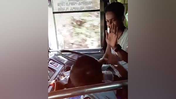 വീണ്ടും കൈവിട്ട കളിയുമായി ടൂറിസ്റ്റ് ബസ് ഡ്രൈവർമാർ