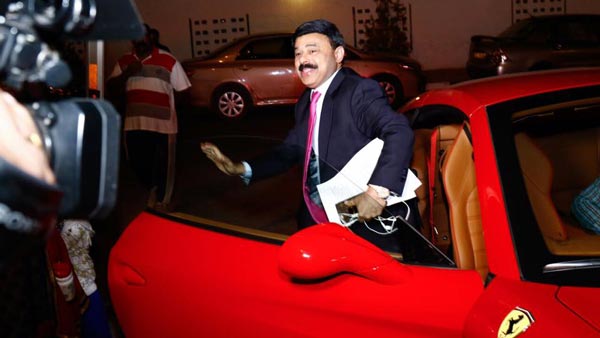 തൊഴിലാളിയിൽ നിന്ന് അത്യാഢംബര വാഹനത്തിന്റെ മുതലാളിയായി മാറിയ മലയാളി