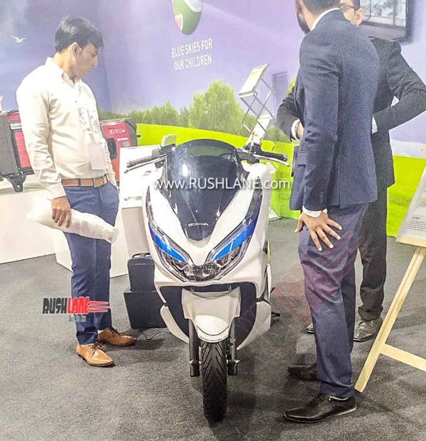 PCX ഇലക്ട്രിക്ക് സ്കൂട്ടറിനെ ഡീലേർസ് മീറ്റില് പ്രദര്ശിപ്പിച്ച് ഹോണ്ട